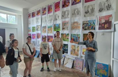  Academia Transfrontalieră „Primii Respondenți”  a pregătit o nouă generație de tineri gata să acționeze în situații de urgență Ungheni, 22 iunie 2026 Douăzeci de tineri din Republica Moldova și România au învățat, timp de cinci zile, cum să reacționeze în situații de urgență, să ofere sprijin comunității și să contribuie la construirea unor localități mai sigure și mai reziliente. Academia Transfrontalieră „Primii Respondenți” a oferit participanților nu doar cunoștințe practice și teoretice, ci și oportun