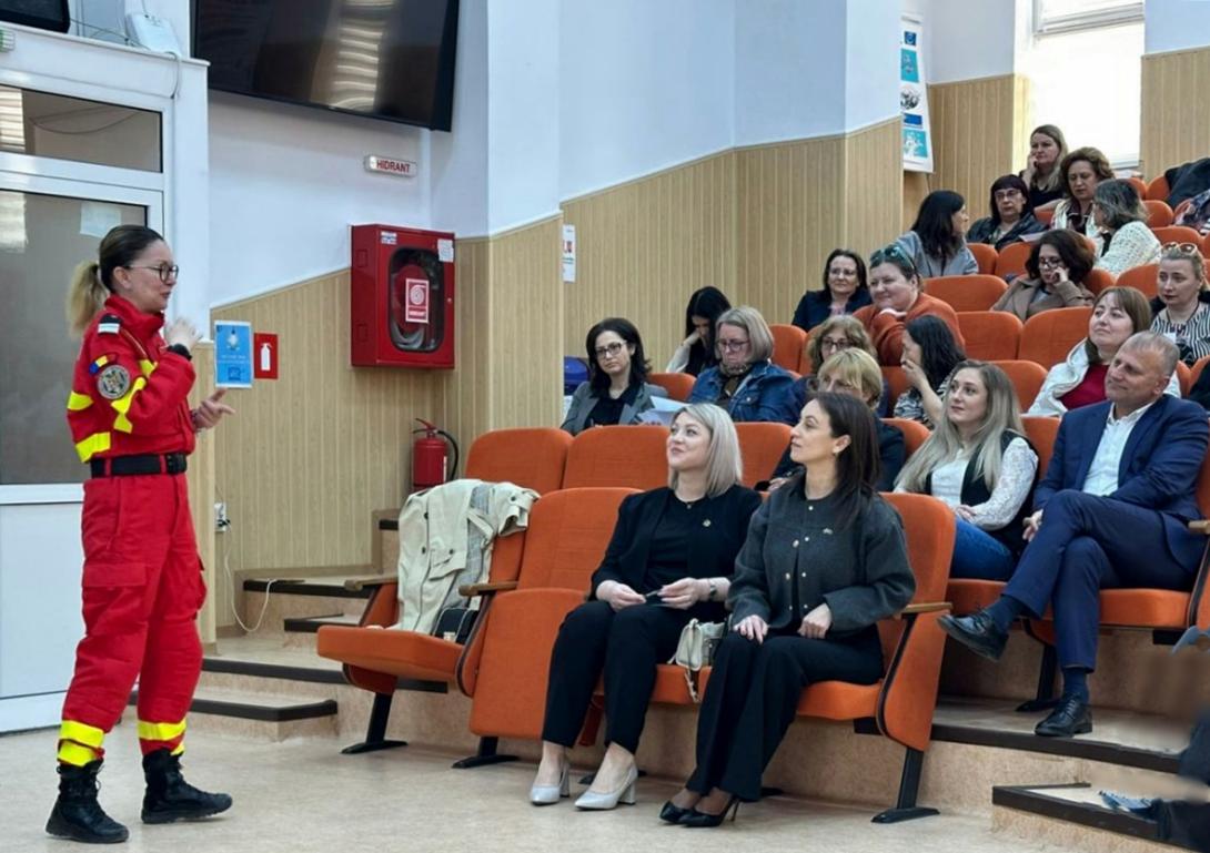 Instruiri privind acordarea primului ajutor în caz de urgență