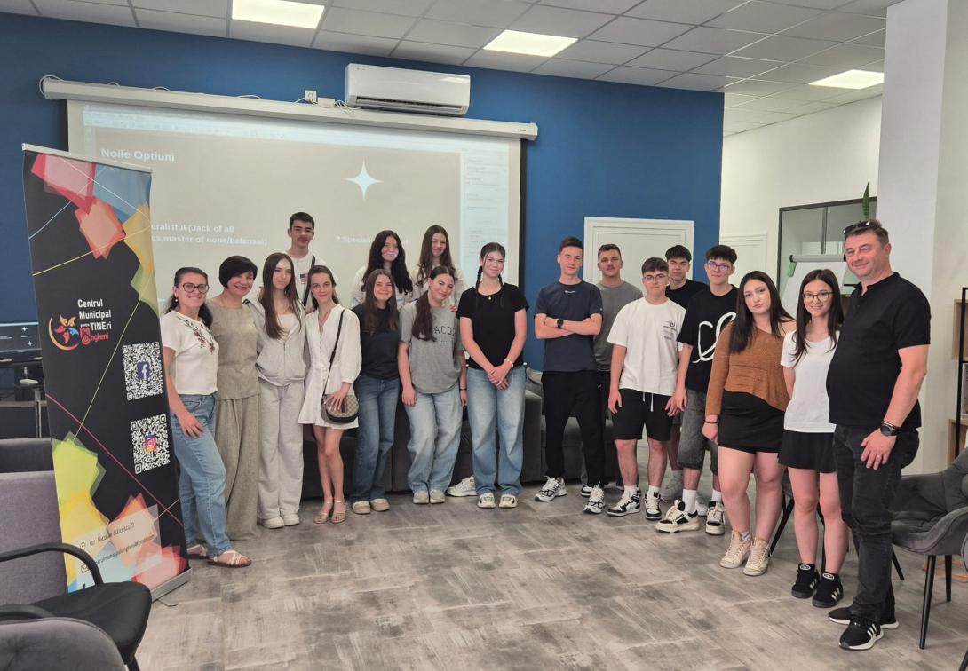  Academia Transfrontalieră „Primii Respondenți”  a pregătit o nouă generație de tineri gata să acționeze în situații de urgență Ungheni, 22 iunie 2026 Douăzeci de tineri din Republica Moldova și România au învățat, timp de cinci zile, cum să reacționeze în situații de urgență, să ofere sprijin comunității și să contribuie la construirea unor localități mai sigure și mai reziliente. Academia Transfrontalieră „Primii Respondenți” a oferit participanților nu doar cunoștințe practice și teoretice, ci și oportun